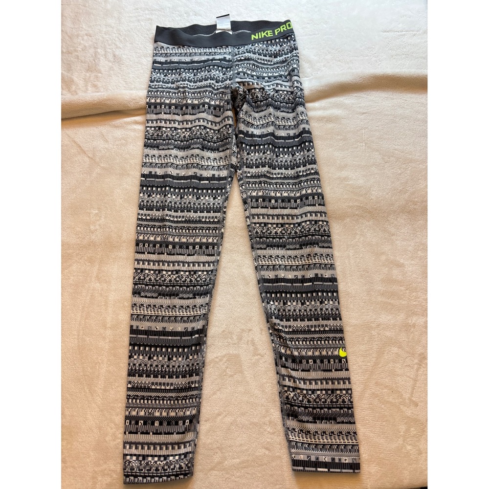 Nike Pro Dri-FIT Leggings Womens Large Black White Geometric Pixel Print Pants
